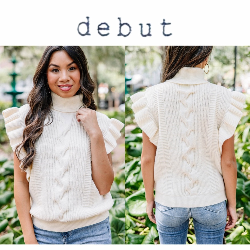 Debut Feminine Fun Natural White Ruffled Cable Knit Sleeveless Sweater Size S/M